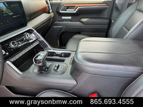 Used 2023 GMC Sierra 1500 Denali w/ Denali Reserve Package AWD/4WD image 13