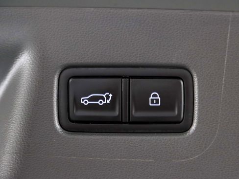 Used 2025 Hyundai Santa Fe SEL FWD image 31