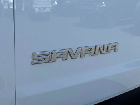 Used 2023 GMC Savana 2500 Extended w/ Driver Convenience Package image 18