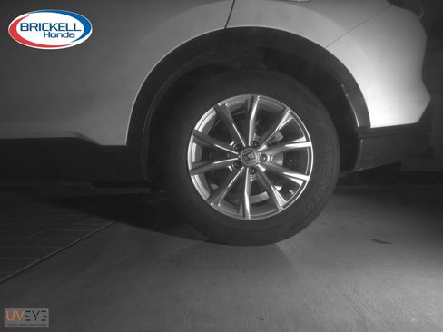 Used 2025 Honda CR-V EX image 8