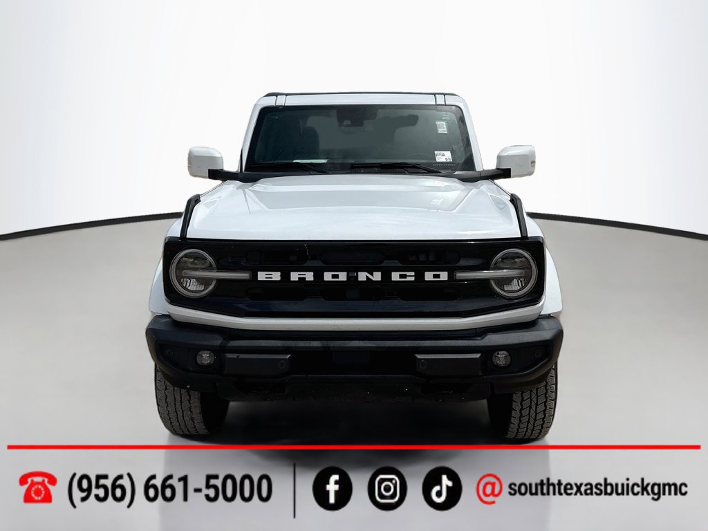 Used 2024 Ford Bronco Outer Banks AWD/4WD image 2
