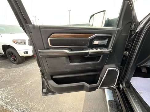 Used 2022 RAM 2500 Laramie AWD/4WD image 11