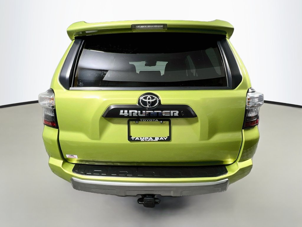 Used 2023 Toyota 4Runner TRD Off-Road Premium w/ Moonroof Package AWD/4WD image 4