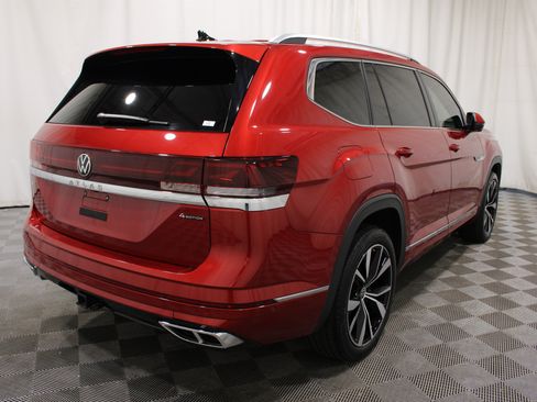 Used 2024 Volkswagen Atlas SEL Premium R-Line AWD/4WD image 34