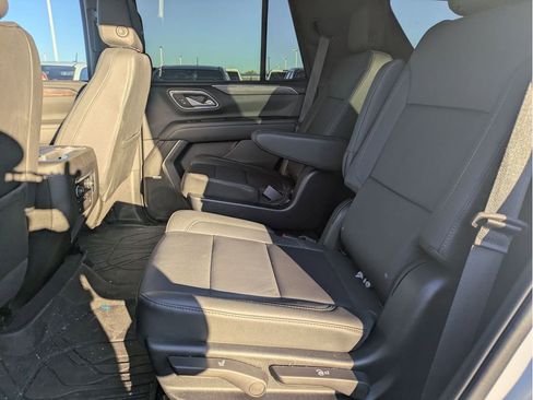 Used 2023 Chevrolet Tahoe Z71 w/ Luxury Package image 14