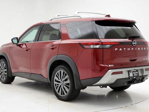 Used 2022 Nissan Pathfinder SL w/ SL Premium Package image 8