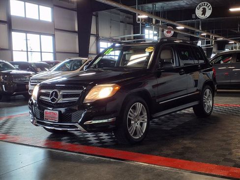 Used 2013 Mercedes-Benz GLK 350 4MATIC image 3