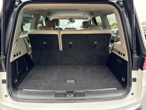 Used 2024 Jeep Wagoneer Series III image 16