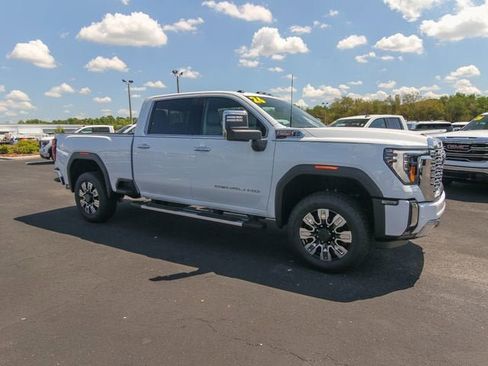 New 2026 GMC Sierra 3500 Denali w/ Denali Reserve Package AWD/4WD image 13