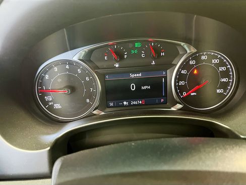 Used 2024 GMC Terrain AT4 AWD/4WD image 12