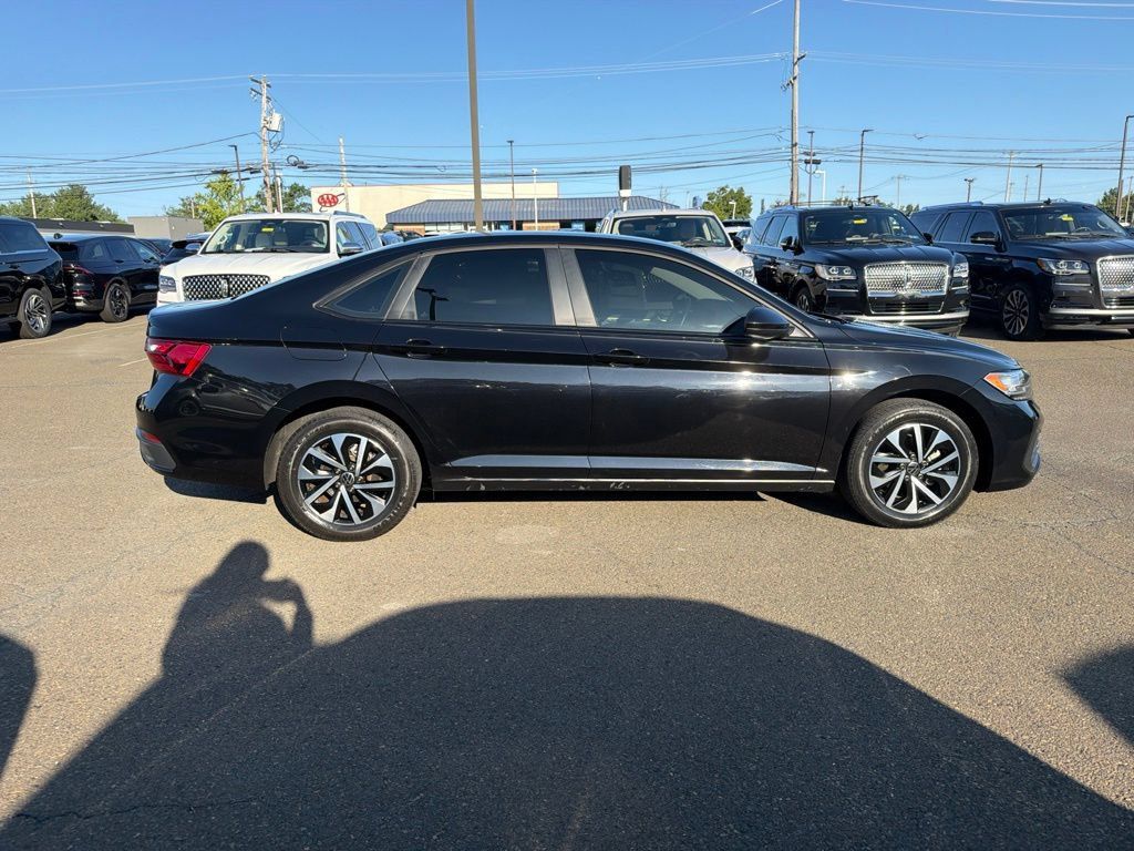 Used 2024 Volkswagen Jetta S FWD image 6
