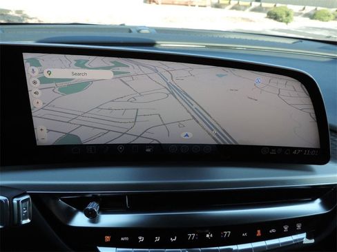 New 2026 Cadillac Lyriq Premium Luxury image 19