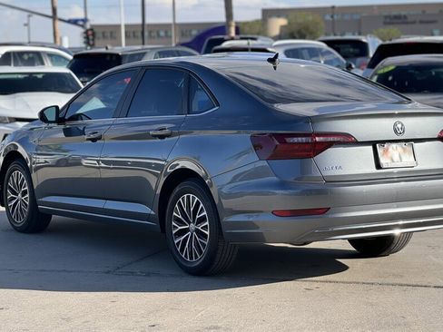 Used 2020 Volkswagen Jetta SE image 13