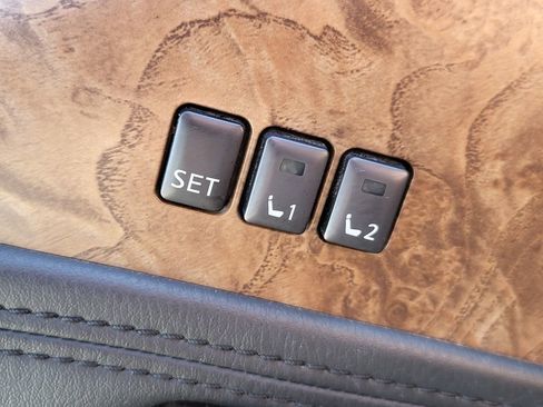 Used 2022 Nissan Armada SL image 18