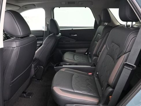 New 2026 Nissan Pathfinder Platinum AWD/4WD image 10