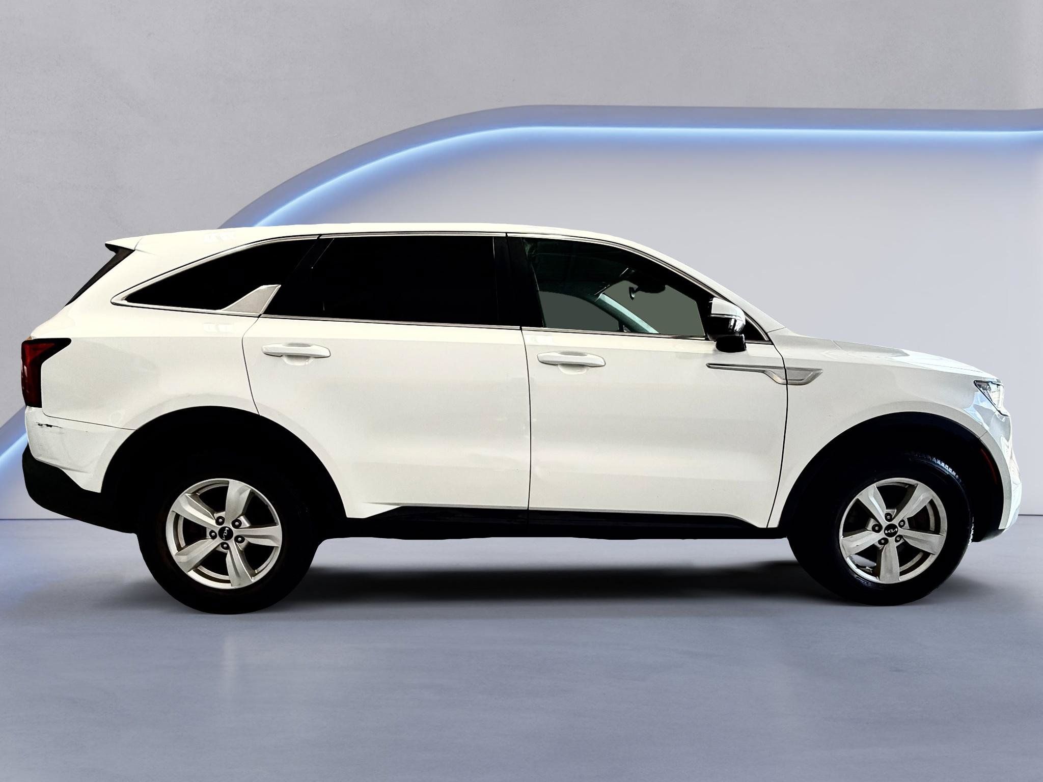 Used 2022 Kia Sorento LX AWD/4WD image 5