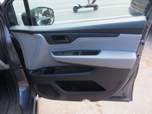 Used 2018 Honda Odyssey Touring image 30