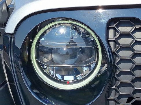 Used 2023 Jeep Wrangler Unlimited w/ Cold Weather Group image 9