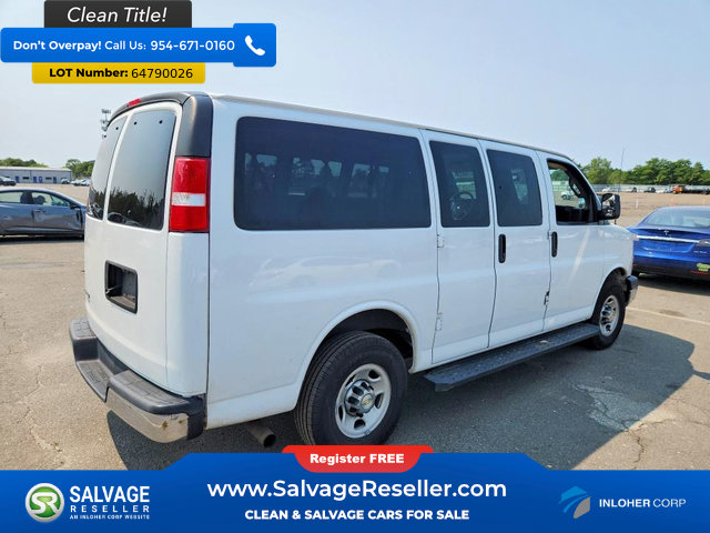Used 2016 Chevrolet Express 3500 LT w/ LT Preferred Equipment Group RWD image 4