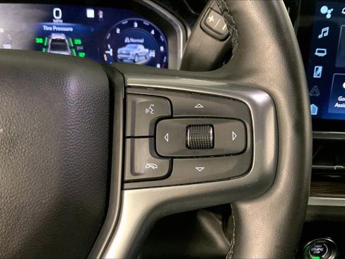 Used 2023 Chevrolet Silverado 1500 LT AWD/4WD image 21