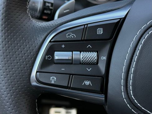 Used 2025 Genesis G70 3.3T Advanced w/ Sport Prestige Package image 29