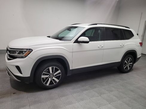 Used 2023 Volkswagen Atlas SE FWD image 2