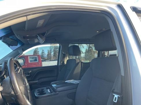 Used 2018 GMC Sierra 1500 SLE image 18