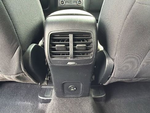 Used 2020 Ford Escape SE image 27