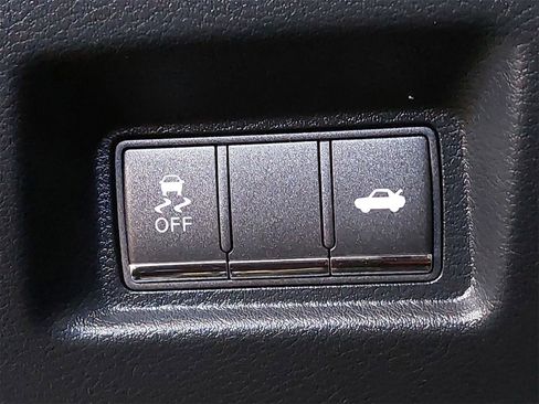 Used 2022 INFINITI Q60 Red Sport 400 w/ Cargo Package image 30