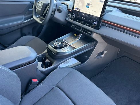 New 2026 Subaru Uncharted Premium FWD image 17