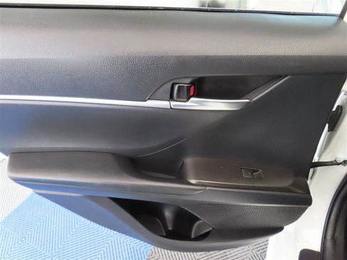Used 2023 Toyota Camry LE FWD image 27