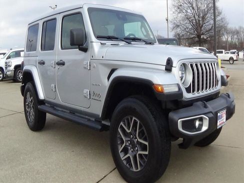 Certified 2024 Jeep Wrangler Sahara w/ Safety Group image 4