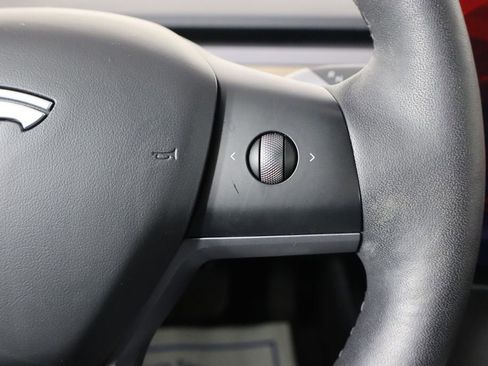 Used 2023 Tesla Model 3 Standard Range image 10