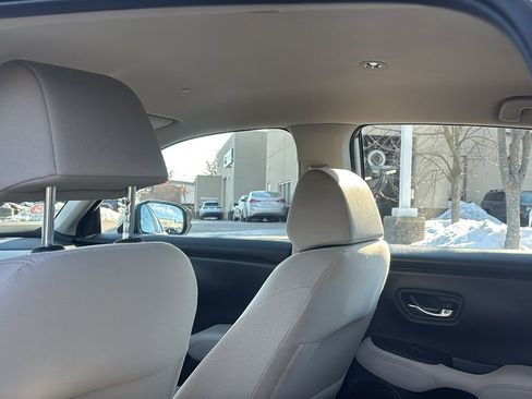 Used 2025 Honda HR-V LX image 33