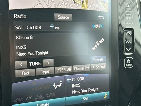 Used 2021 Toyota Prius Prime XLE image 24