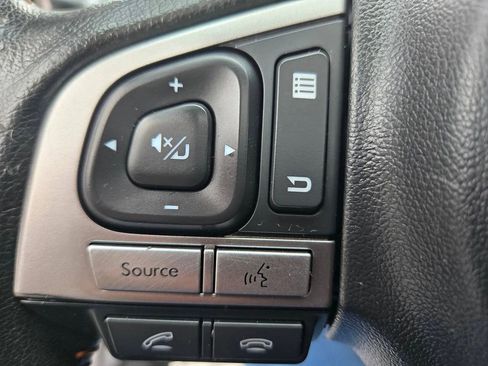 Used 2016 Subaru Crosstrek 2.0i Premium w/ Moonroof Package image 40