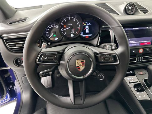 Certified 2026 Porsche Macan AWD/4WD image 20