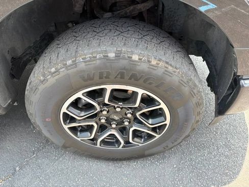 Used 2023 Ford F150 Lariat AWD/4WD image 47