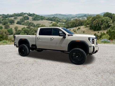 Used 2026 GMC Sierra 2500 AT4 w/ AT4 Premium Plus Package AWD/4WD image 13