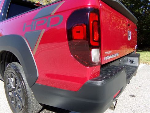 Used 2022 Honda Ridgeline Sport image 13