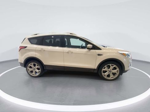 Used 2017 Ford Escape Titanium w/ Equipment Group 301A AWD/4WD image 9