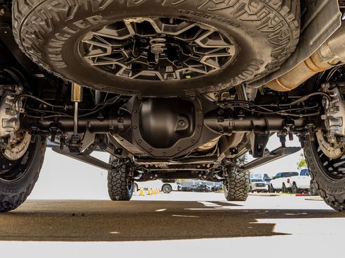 Used 2025 GMC Sierra 2500 AT4X image 16