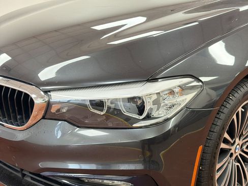 Used 2018 BMW 530i xDrive image 9