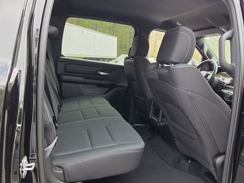 New 2026 RAM 1500 Express AWD/4WD image 14