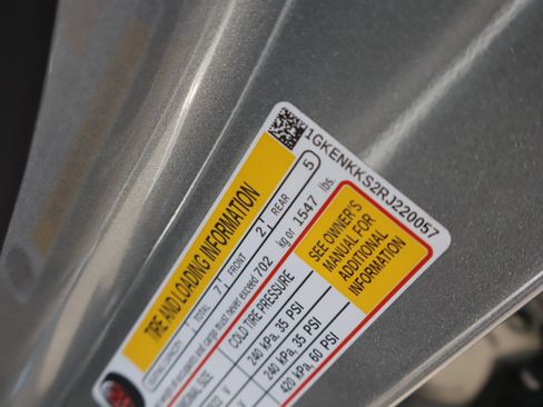 Used 2024 GMC Acadia Elevation w/ Black Edition image 44