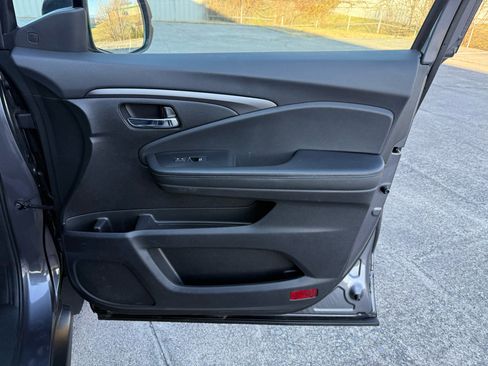 Used 2021 Honda Pilot Special Edition image 24