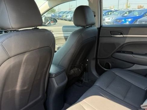 Used 2017 Hyundai Elantra Limited w/ Limited Tech Package 04 FWD image 13