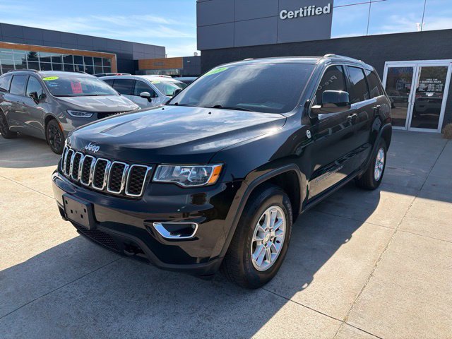 Certified 2020 Jeep Grand Cherokee Laredo AWD/4WD image 3
