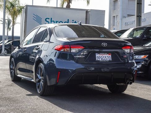 Used 2023 Toyota Corolla SE w/ SE Premium Package FWD image 5
