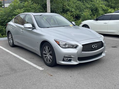 Used 2015 INFINITI Q50 Premium w/ Navigation Package RWD image 1